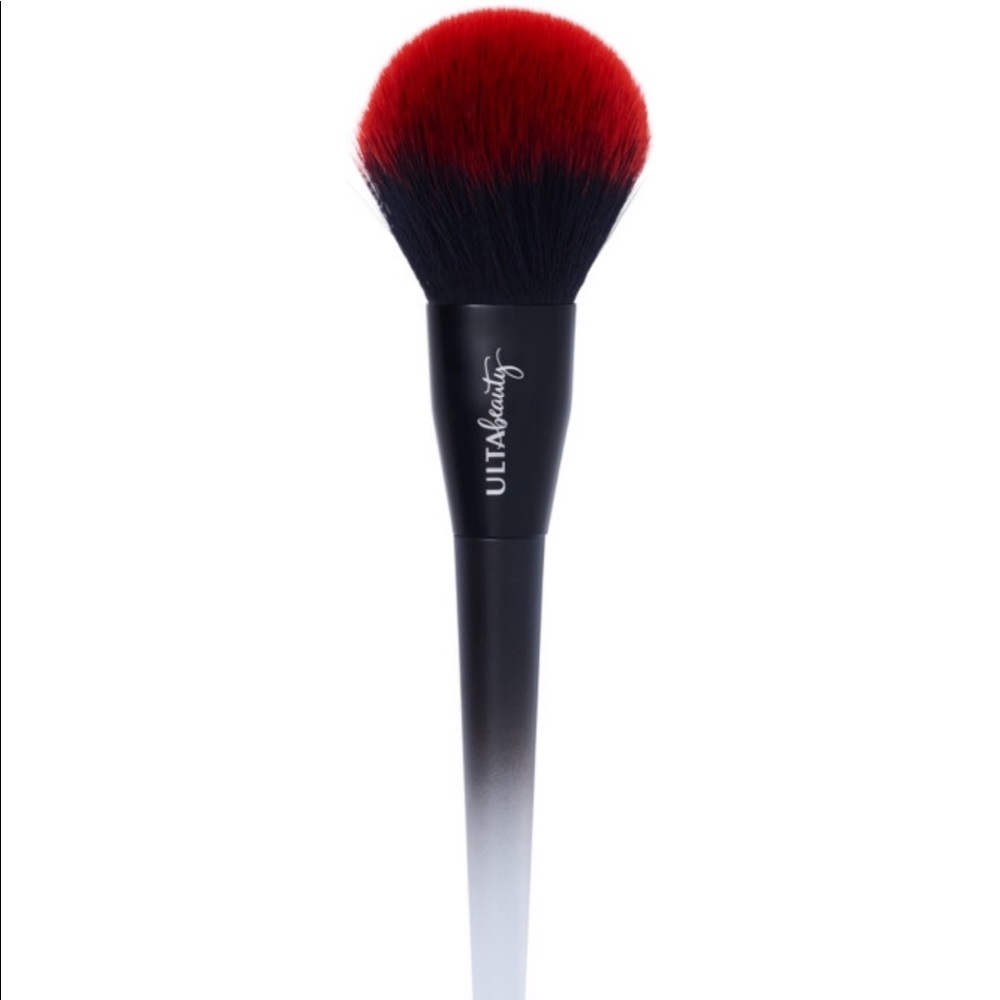 BNIB Black Widow Powder Brush